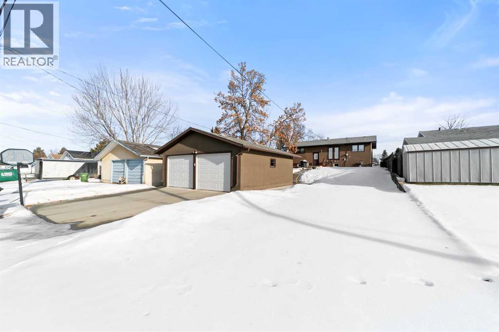 5304 56 Street, Camrose, Alberta  T4V 2E4 - Photo 6 - A2283693