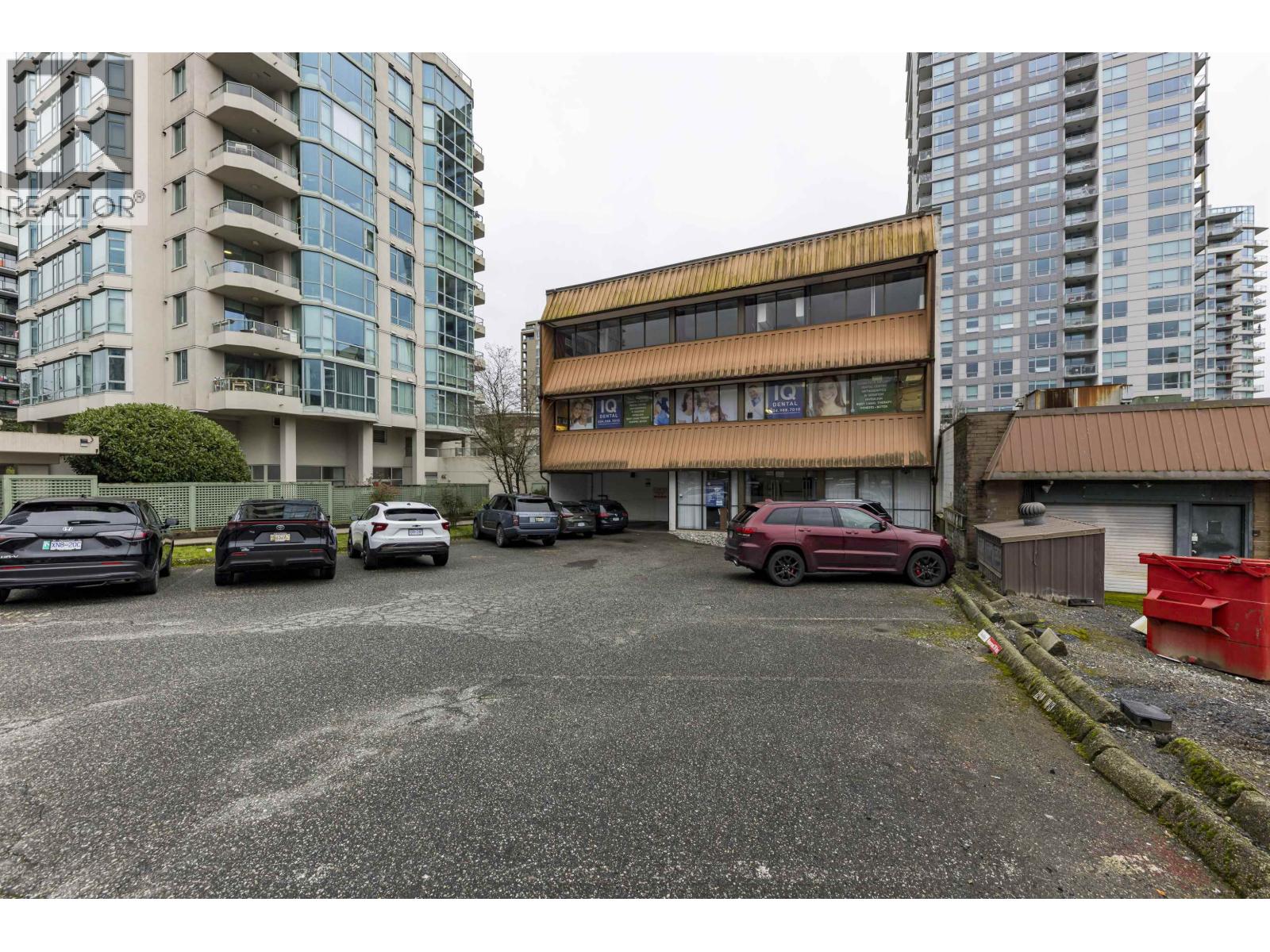 300/301 132 E 14th Street, North Vancouver, British Columbia V7L 2N3 - Photo 38 - C8077046