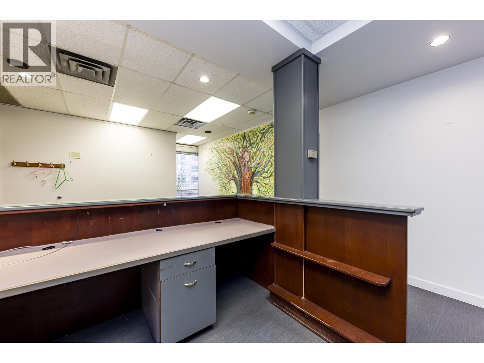 300/301 132 E 14th Street, North Vancouver, British Columbia V7L 2N3 - Photo 10 - C8077046