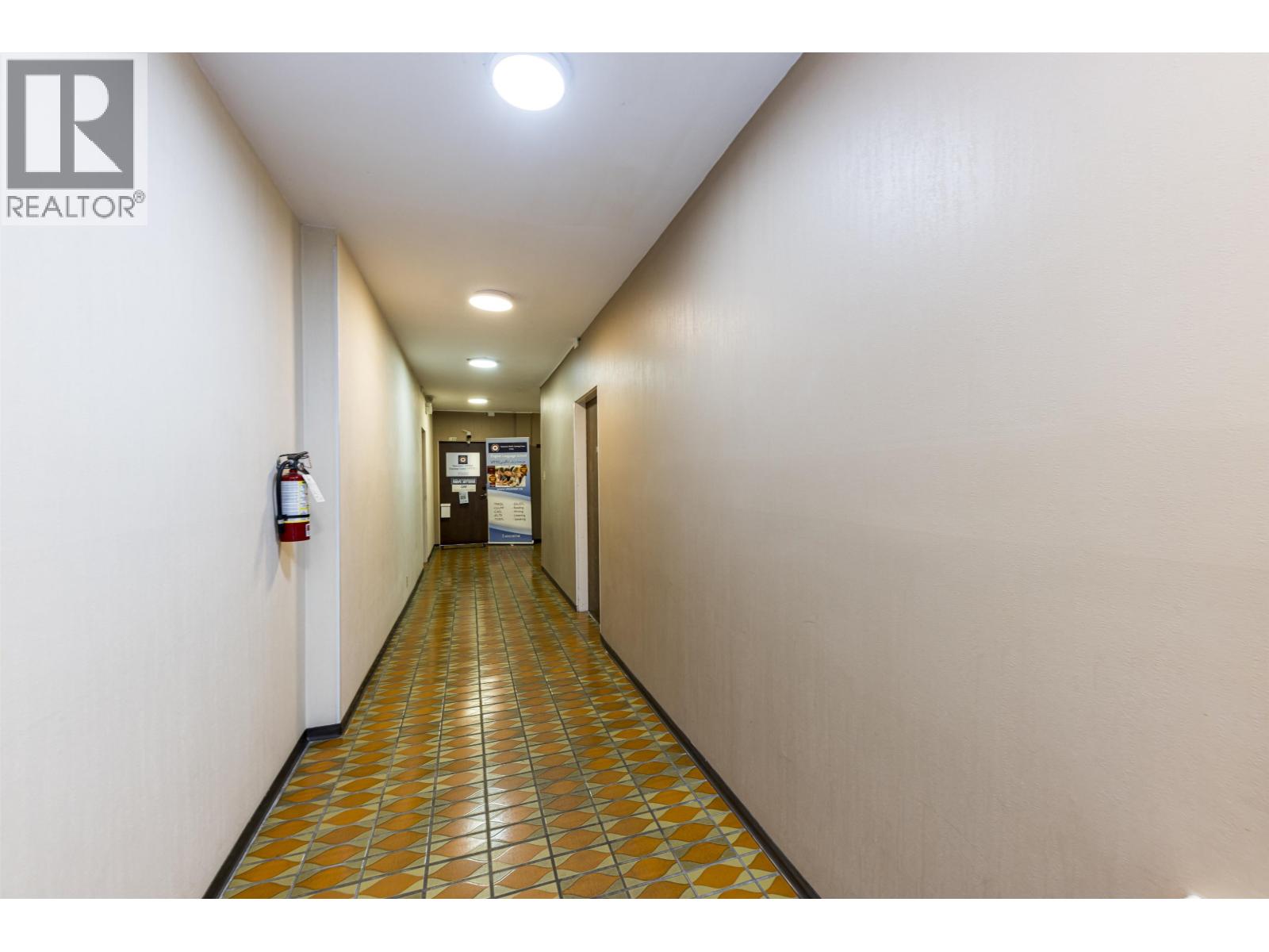 300/301 132 E 14th Street, North Vancouver, British Columbia V7L 2N3 - Photo 31 - C8077046