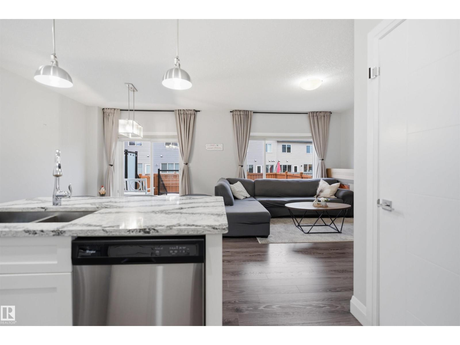 8424 Cushing Co Sw, Edmonton, Alberta  T6W 3L3 - Photo 9 - E4479017