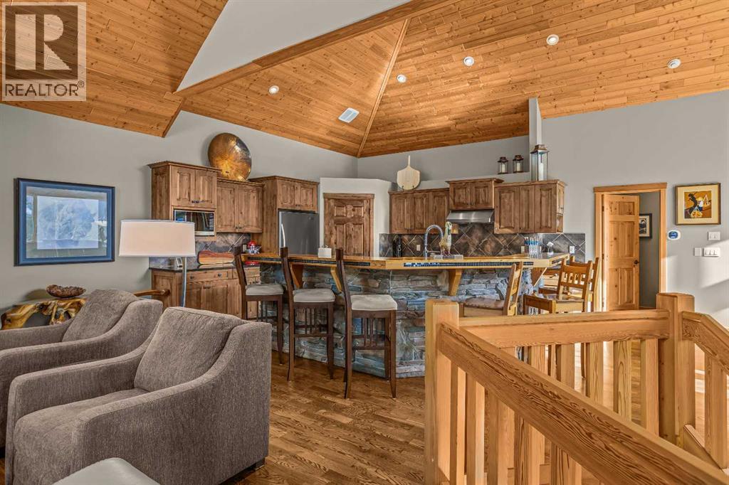 116, 210 Hubman Landing, Canmore, Alberta  T1W 3M4 - Photo 12 - A2289276