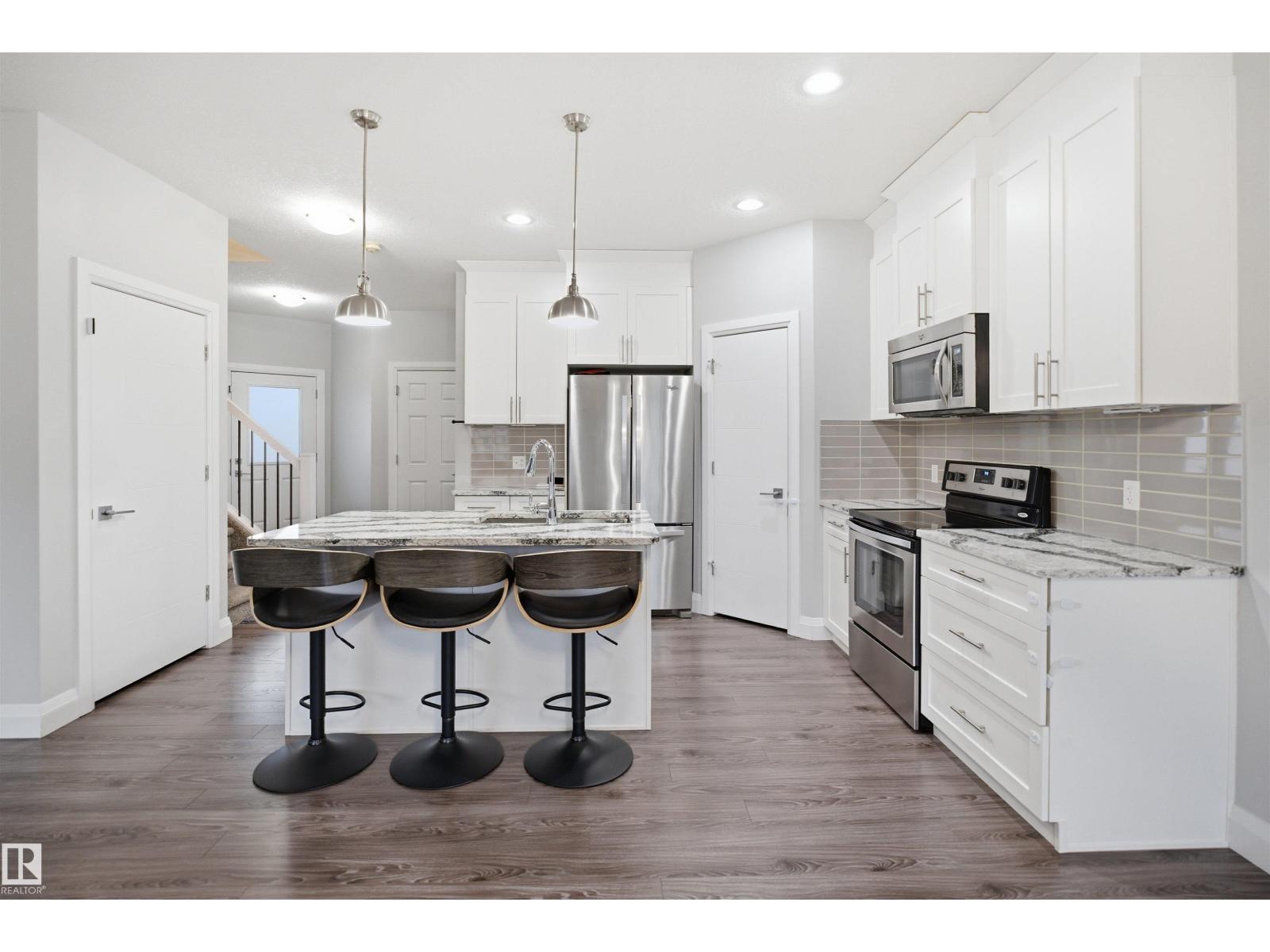 8424 Cushing Co Sw, Edmonton, Alberta  T6W 3L3 - Photo 13 - E4479017