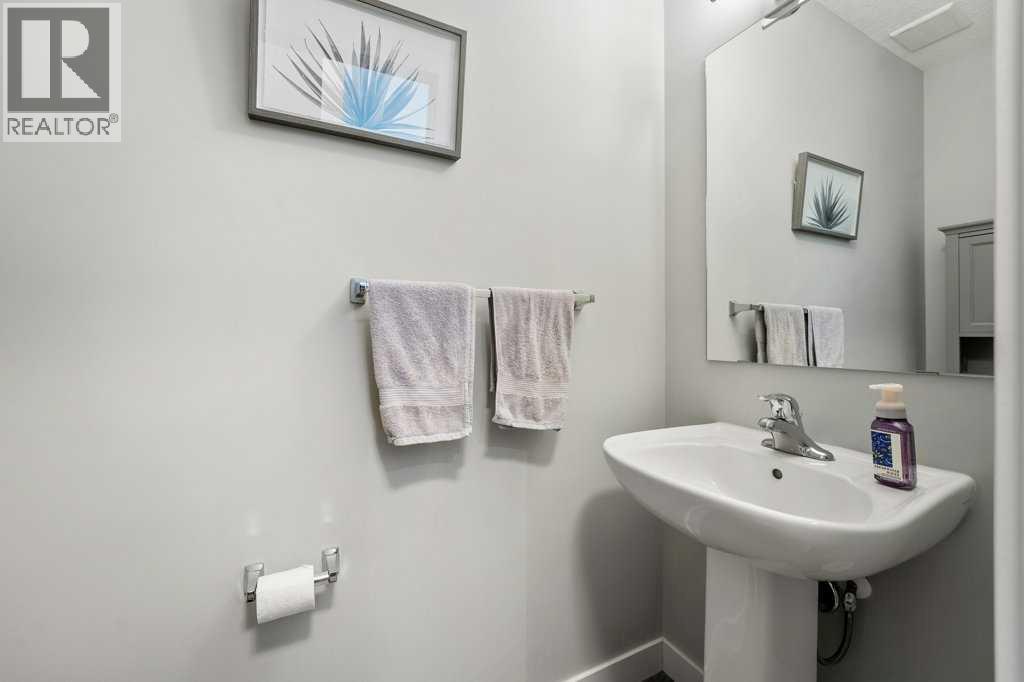 247 Sage Hill Grove NW, Calgary, Alberta  T3R 0Z8 - Photo 18 - A2292337
