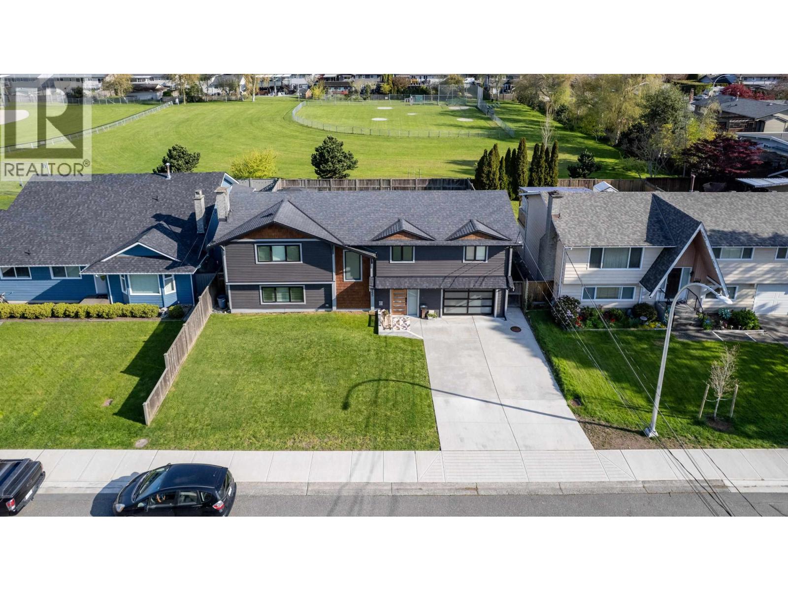 5365 MAPLE CRESCENT, Delta, British Columbia