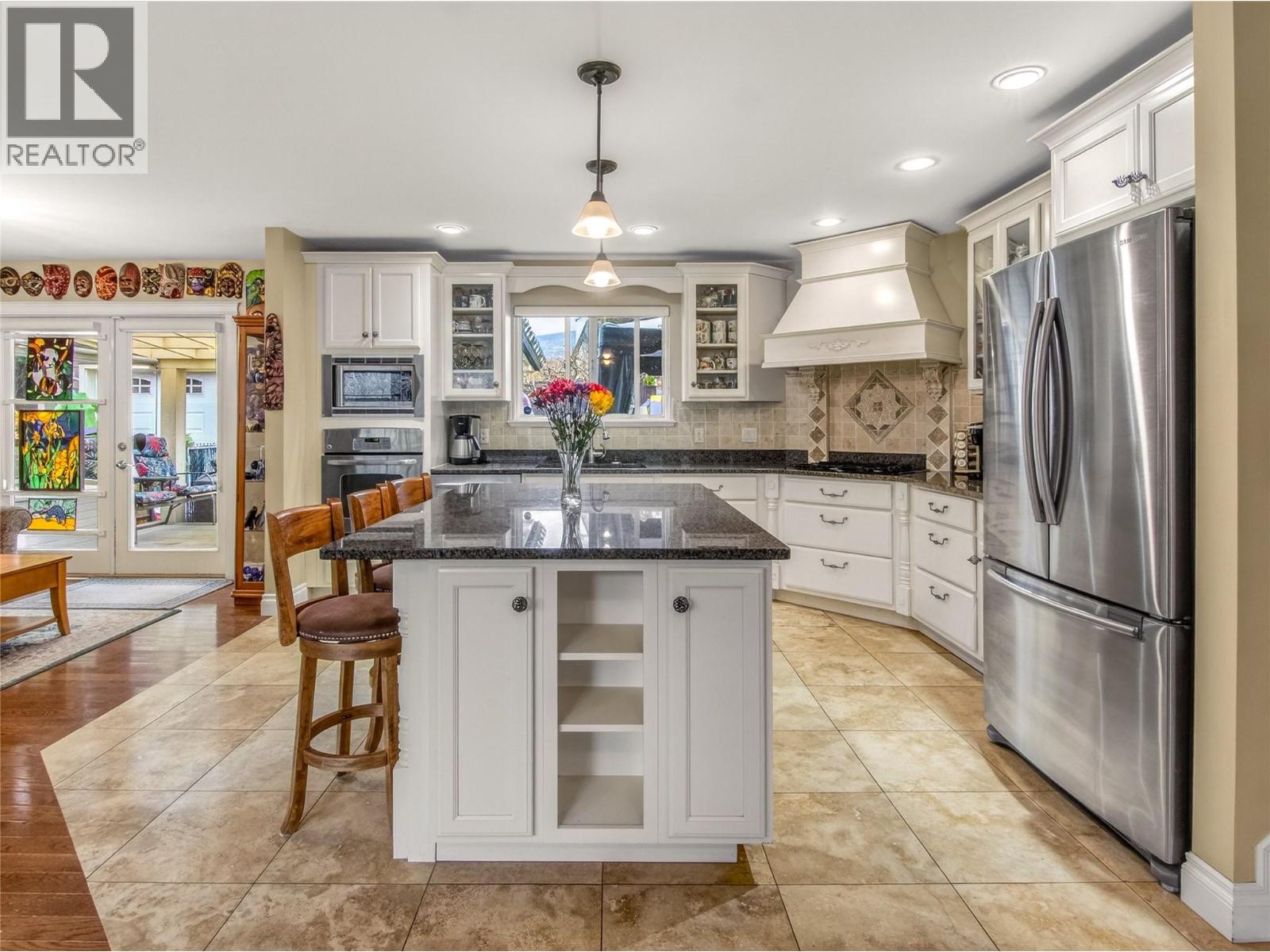 2636 Cornwall Drive, Penticton, British Columbia  V2A 6X3 - Photo 3 - 10380276