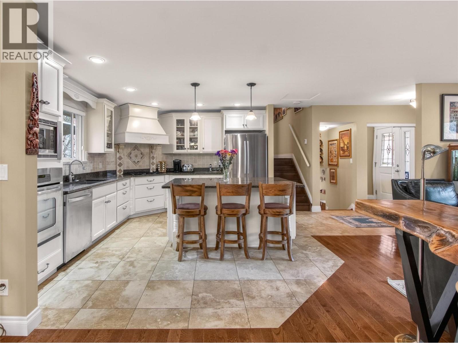 2636 Cornwall Drive, Penticton, British Columbia  V2A 6X3 - Photo 6 - 10380276