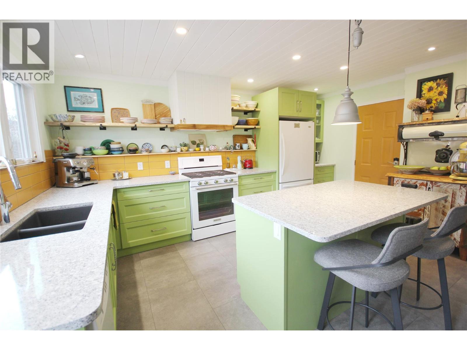 478 Caribou Street, Penticton, British Columbia  V2A 5W6 - Photo 5 - 10380686