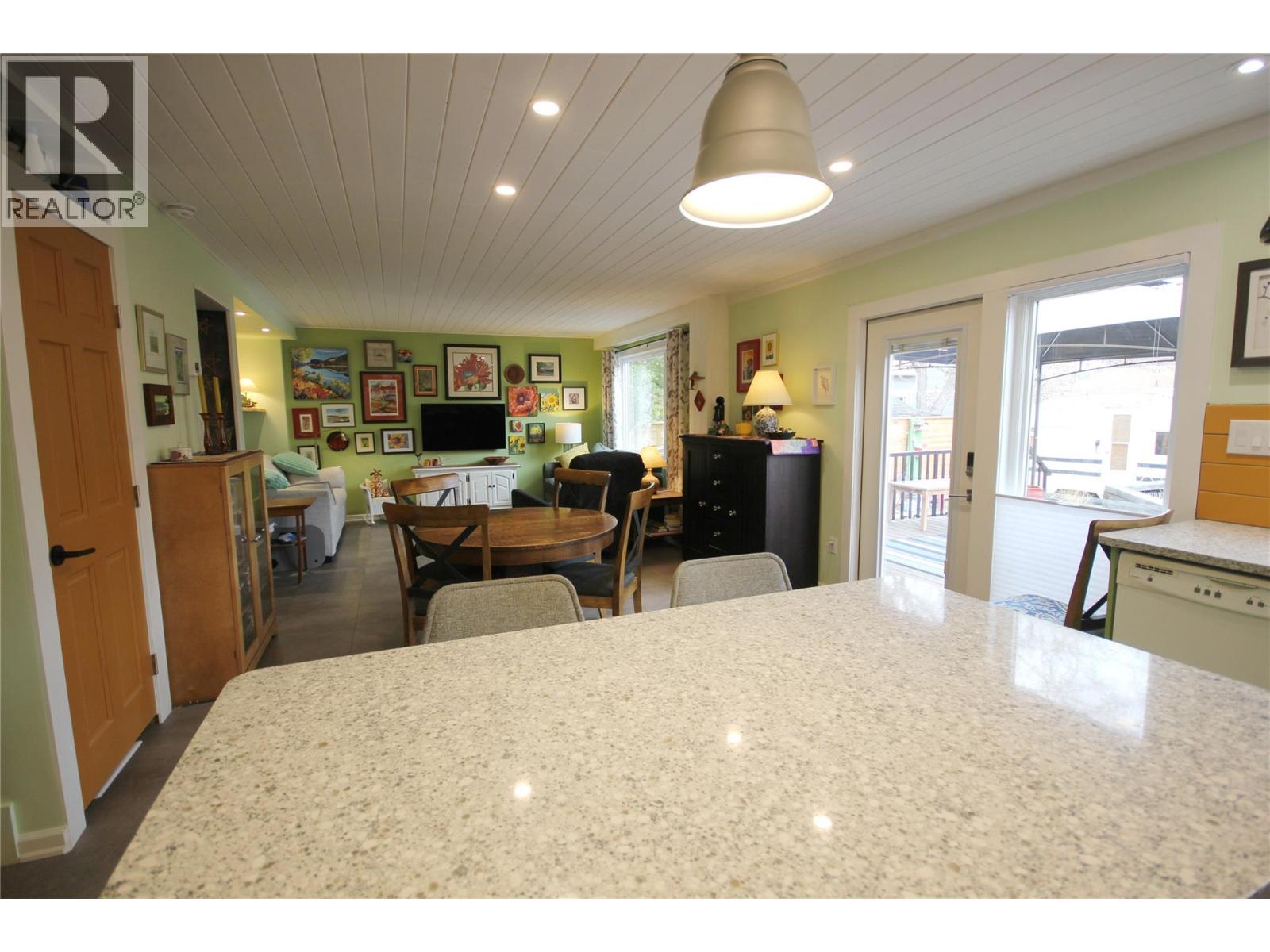 478 Caribou Street, Penticton, British Columbia  V2A 5W6 - Photo 6 - 10380686