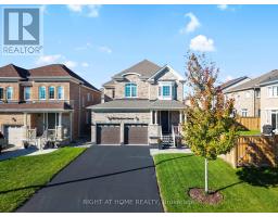 4 BILL HUTCHINSON CRESCENT, Clarington, Ontario