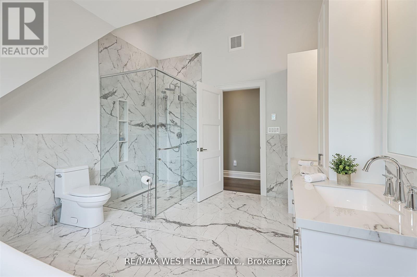 18 Windy Ridge Drive, Toronto, Ontario  M1M 1H5 - Photo 23 - E12921664