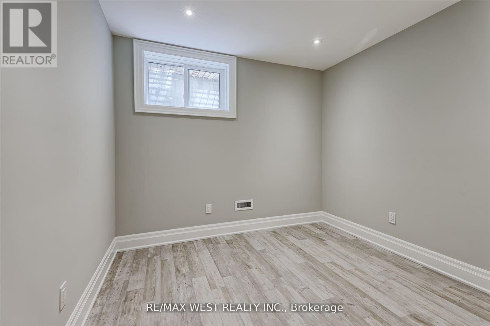 18 Windy Ridge Drive, Toronto, Ontario  M1M 1H5 - Photo 30 - E12921664