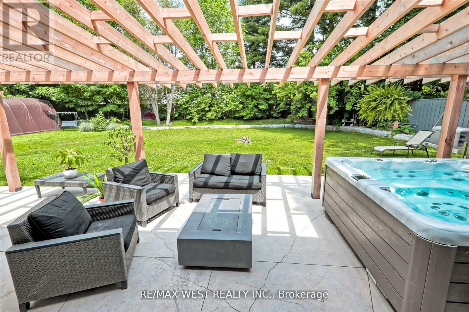 18 Windy Ridge Drive, Toronto, Ontario  M1M 1H5 - Photo 34 - E12921664