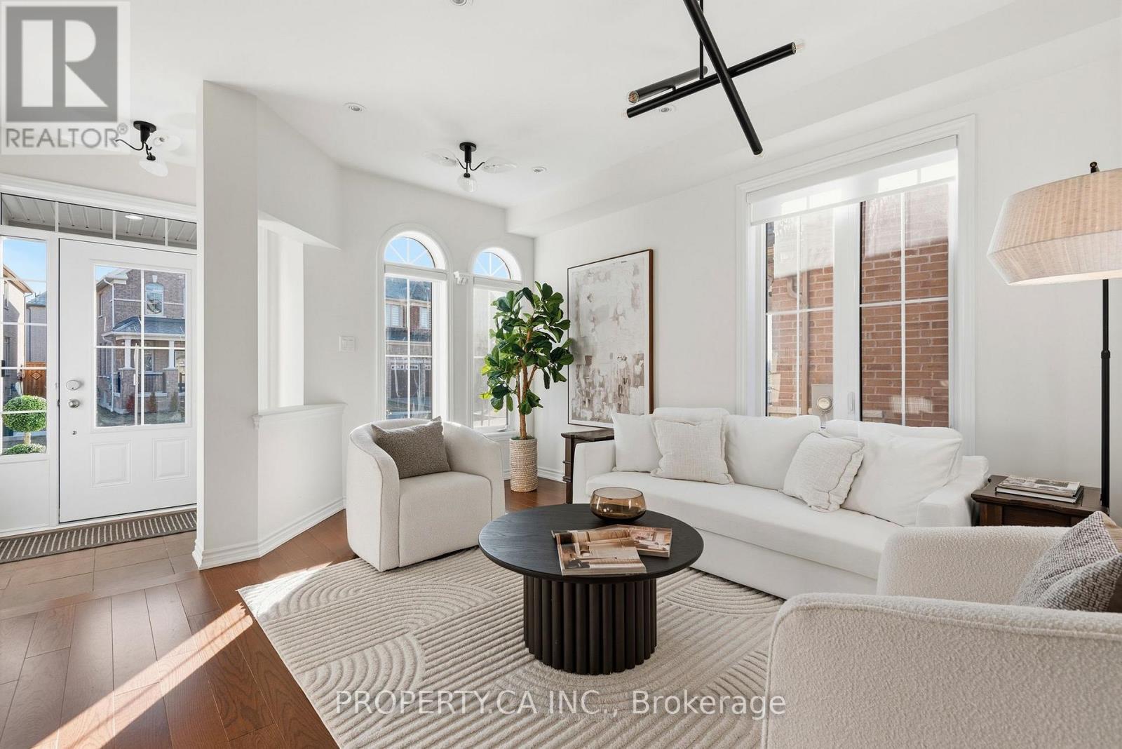 99 Auckland Drive, Whitby, Ontario  L1P 0J4 - Photo 2 - E12921670