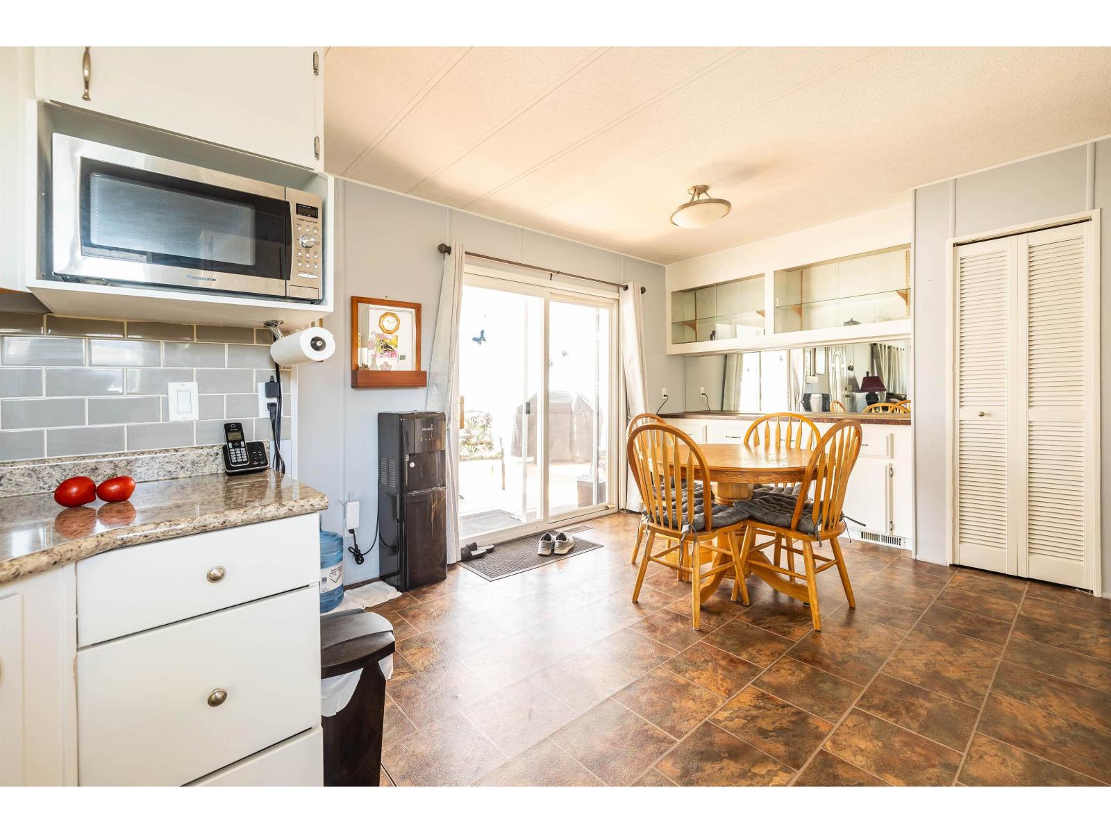 38 4426 232 Street, Langley, British Columbia V2Z 2R3 - Photo 11 - R3102933