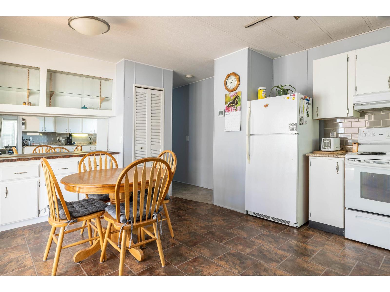 38 4426 232 Street, Langley, British Columbia V2Z 2R3 - Photo 4 - R3102933