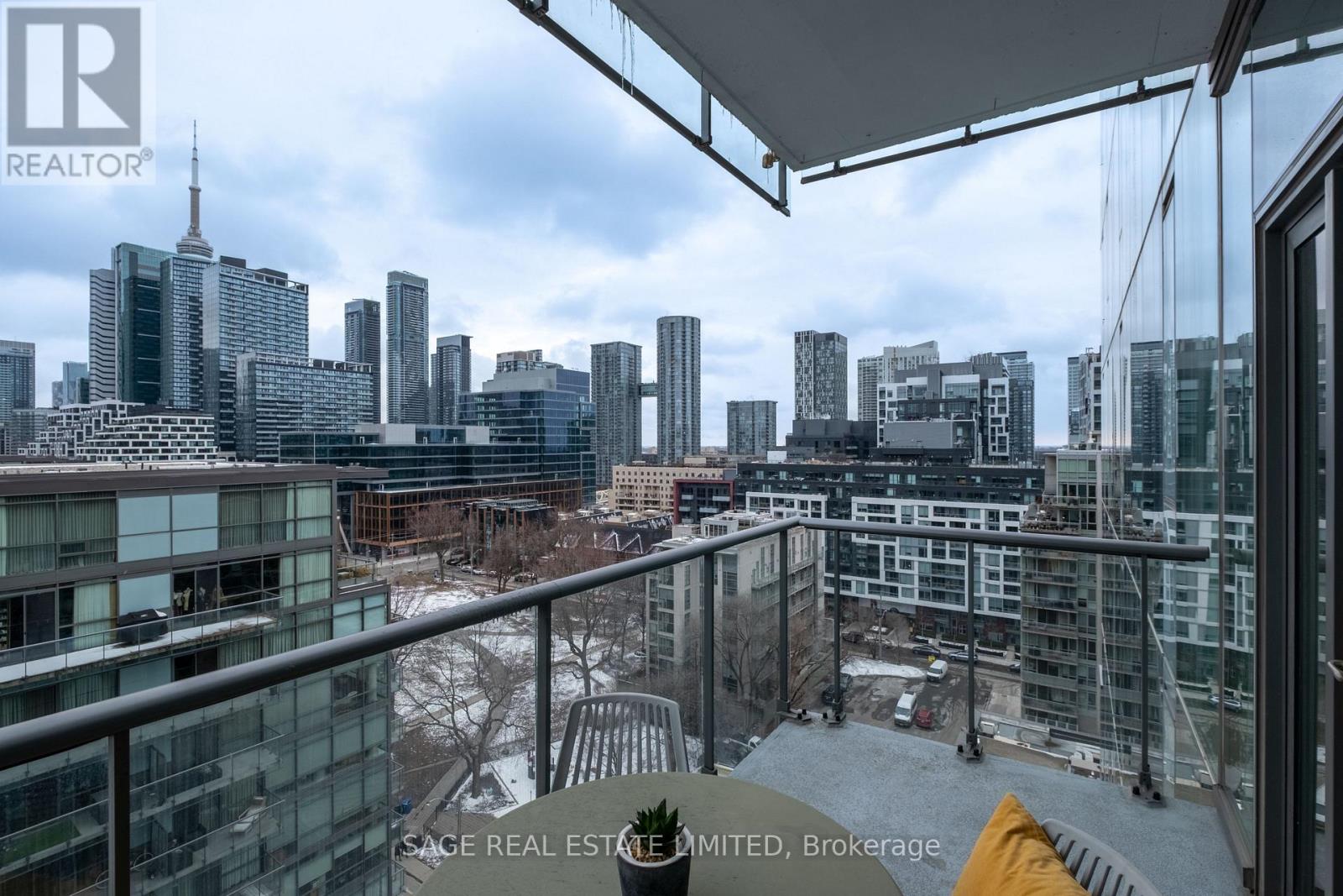 1301 - 552 Wellington Street W, Toronto, Ontario  M5V 2V5 - Photo 24 - C12909900