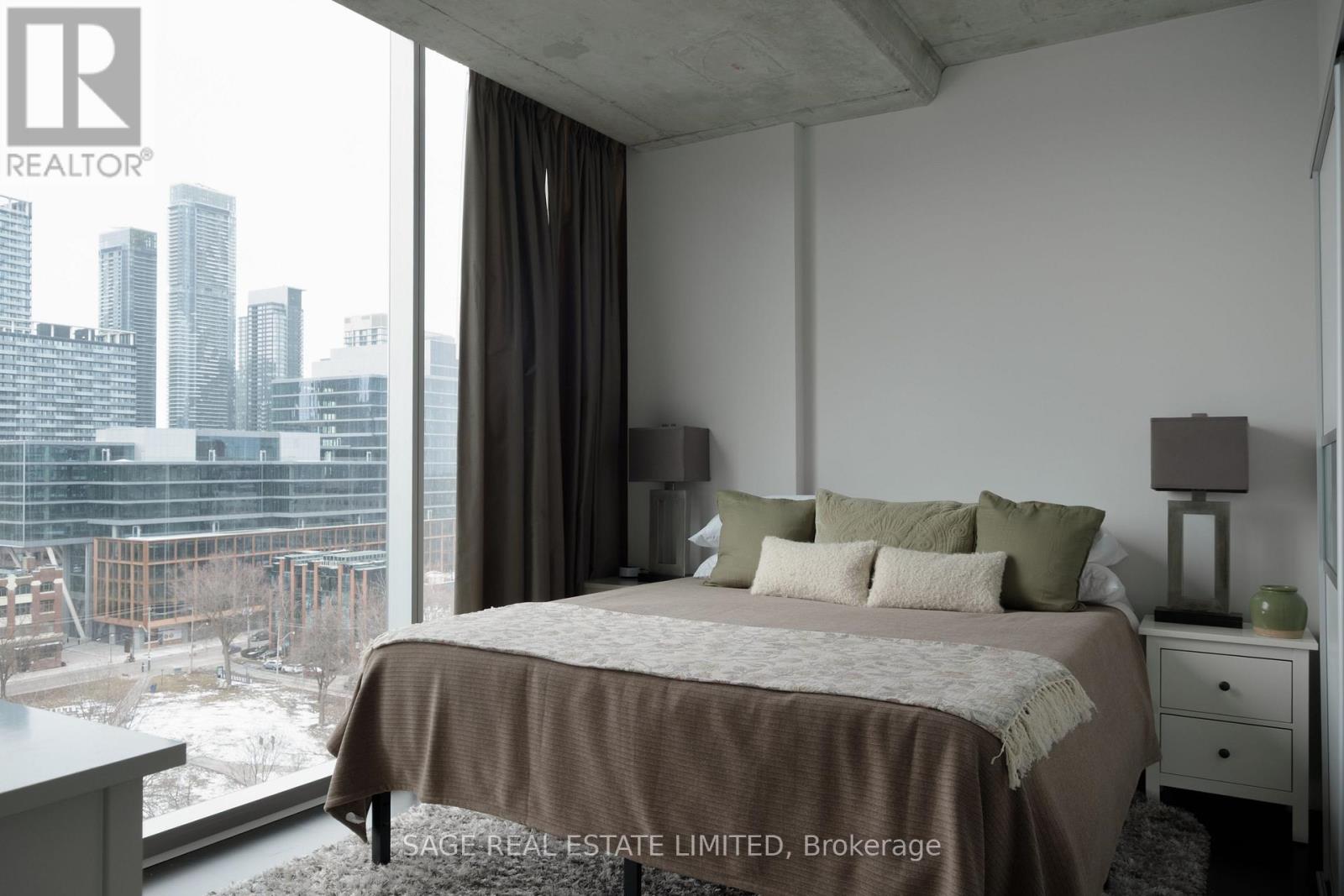 1301 - 552 Wellington Street W, Toronto, Ontario  M5V 2V5 - Photo 12 - C12909900