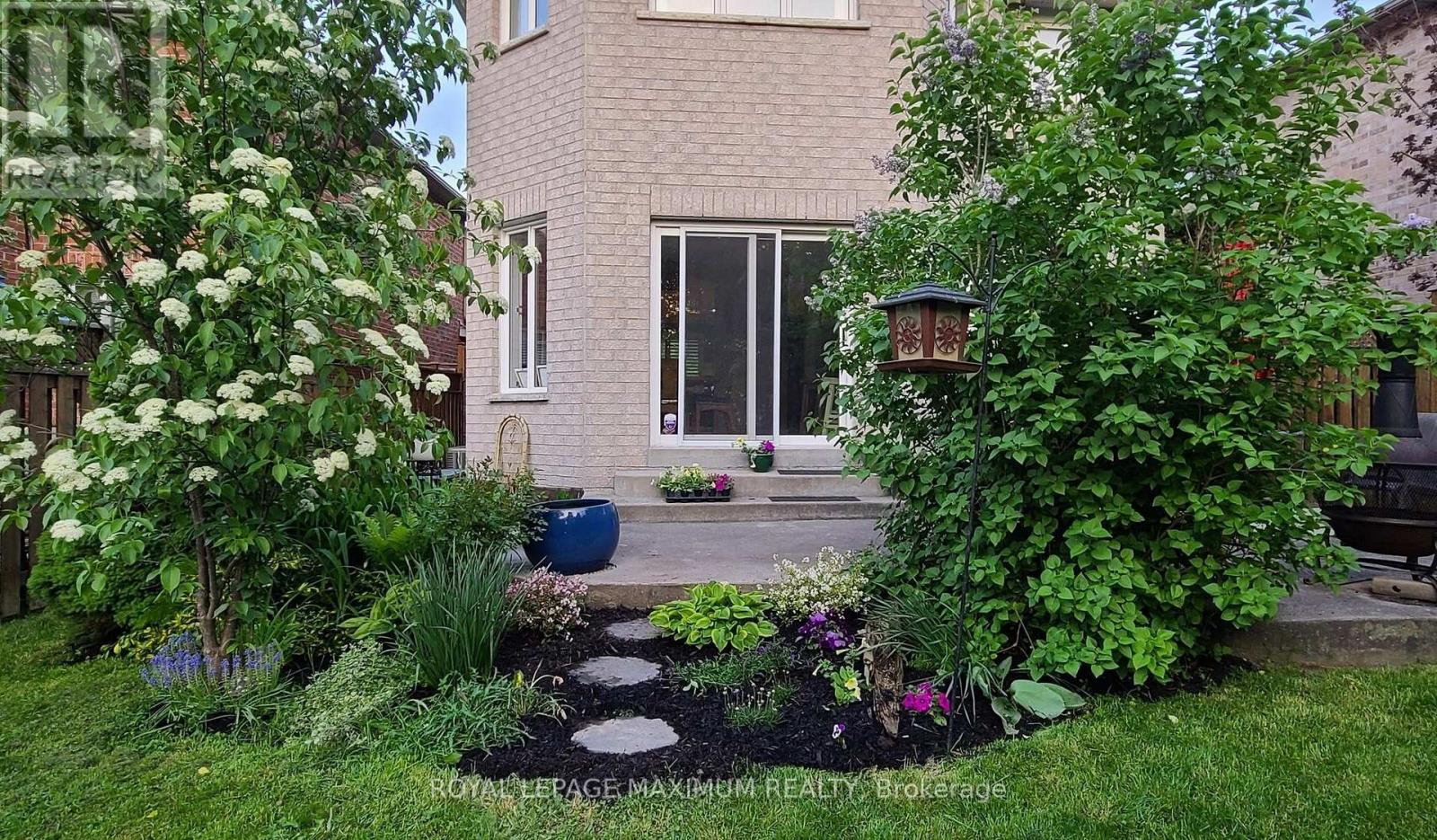 50 Panorama Crescent, Vaughan, Ontario  L4H 1J9 - Photo 8 - N12917024