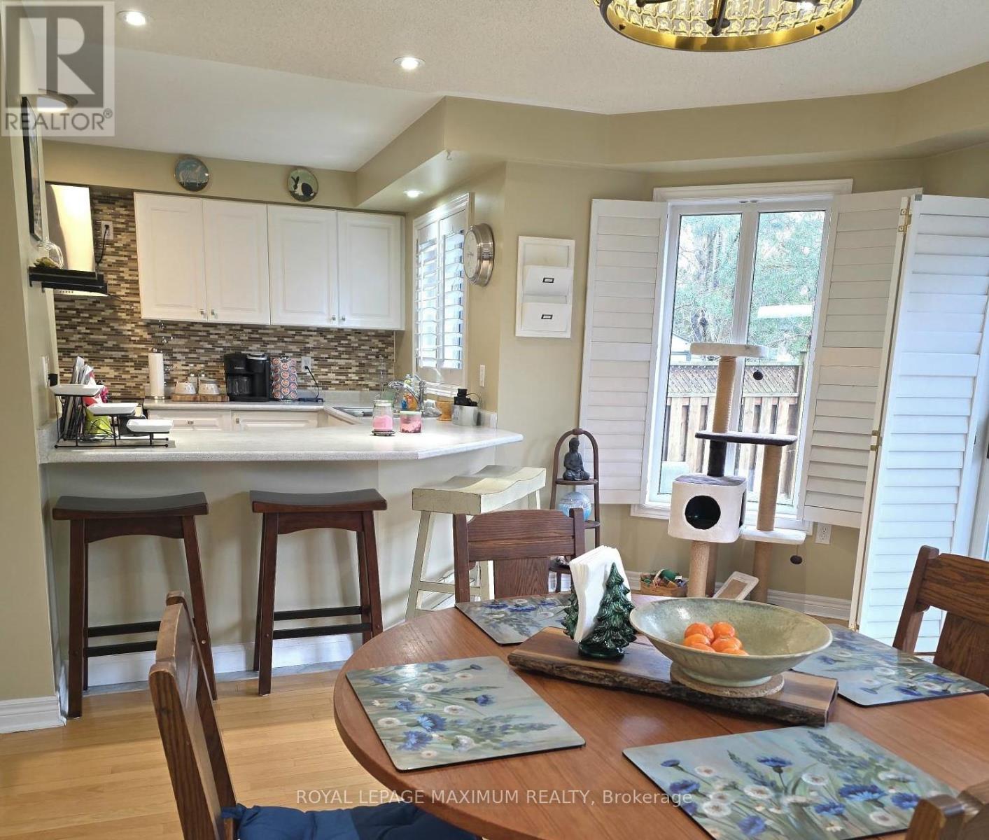 50 Panorama Crescent, Vaughan, Ontario  L4H 1J9 - Photo 5 - N12917024