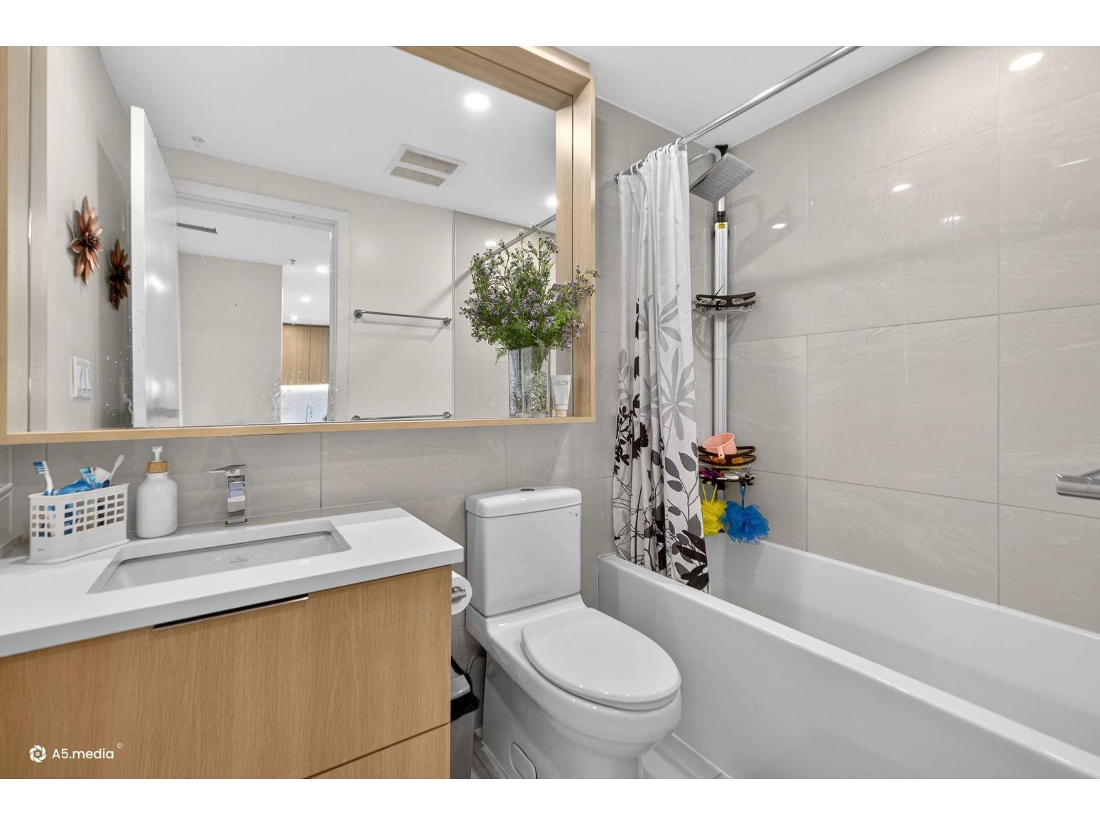 2602 13318 104 Avenue, Surrey, British Columbia V3T 0R2 - Photo 19 - R3102800