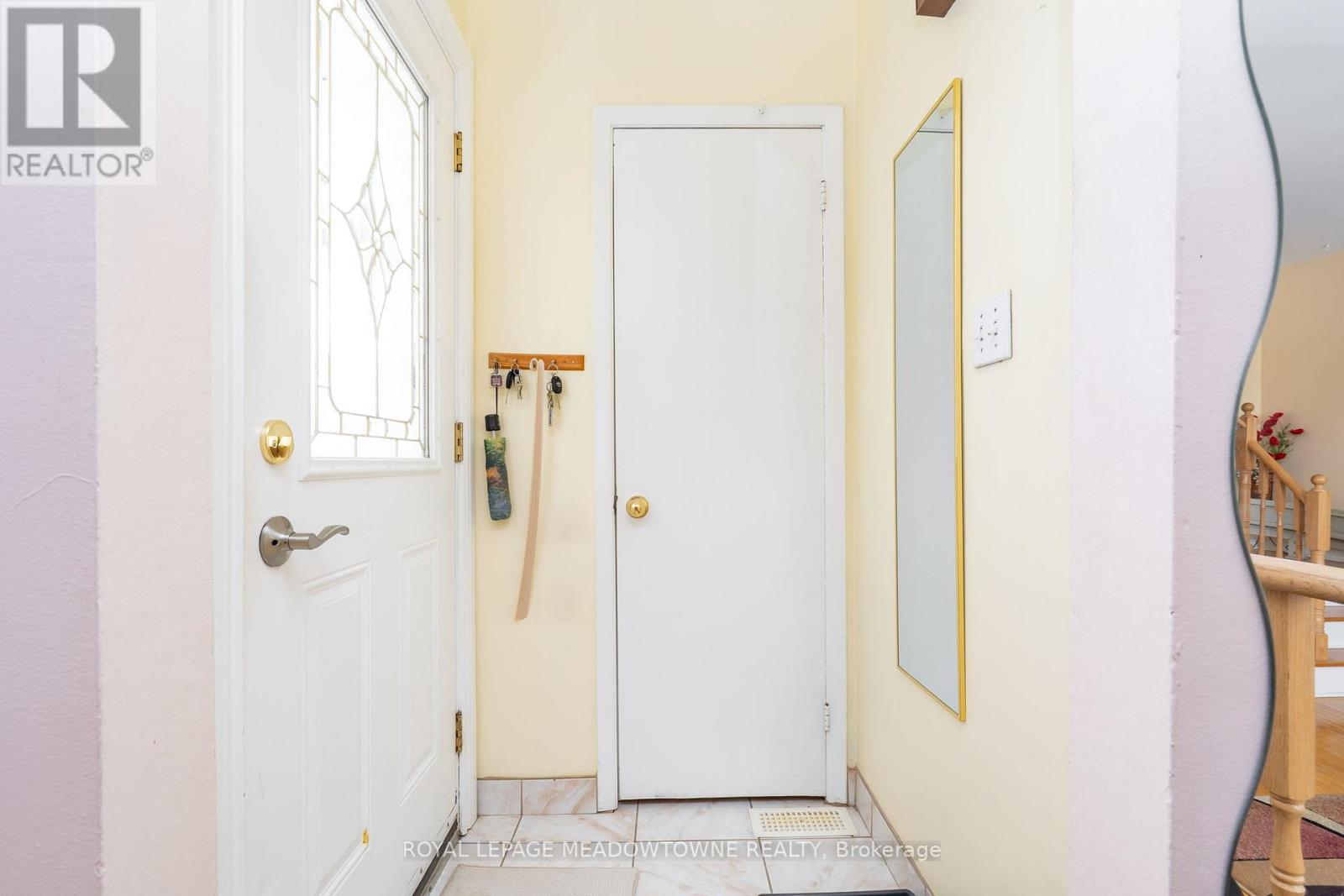 19 - 61 Ardglen Drive, Brampton, Ontario  L6W 1V1 - Photo 7 - W12921672