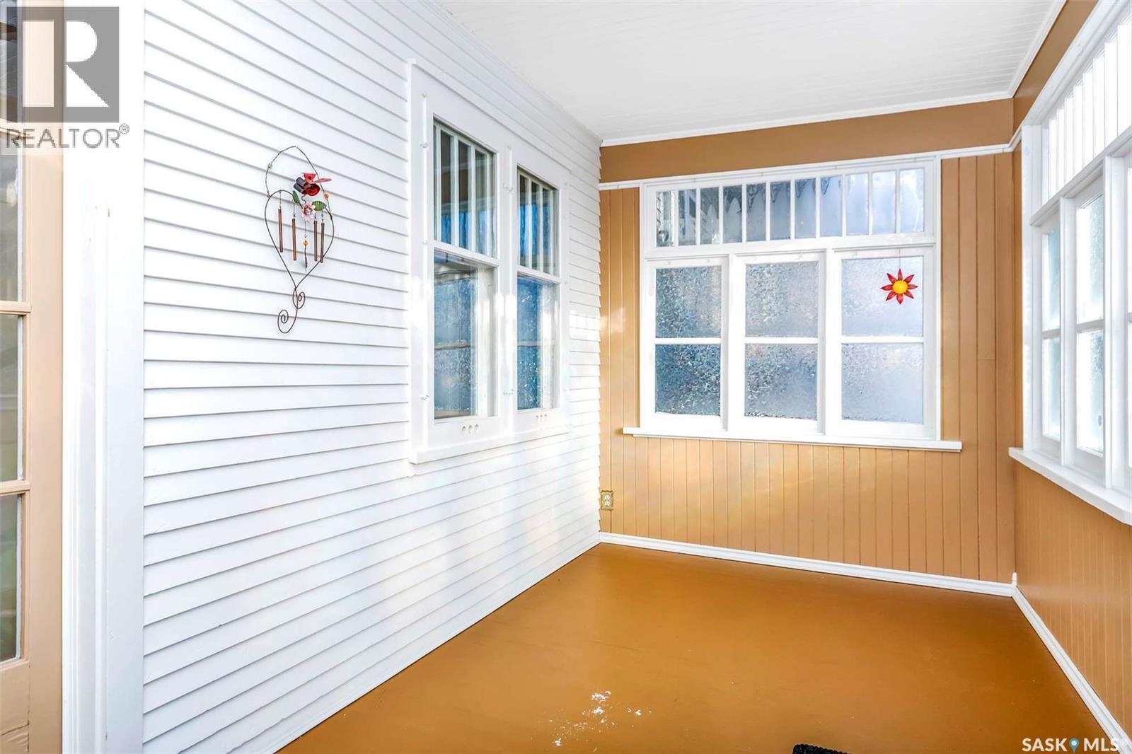 2244 Halifax Street, Regina, Saskatchewan  S4P 1V2 - Photo 2 - SK031317