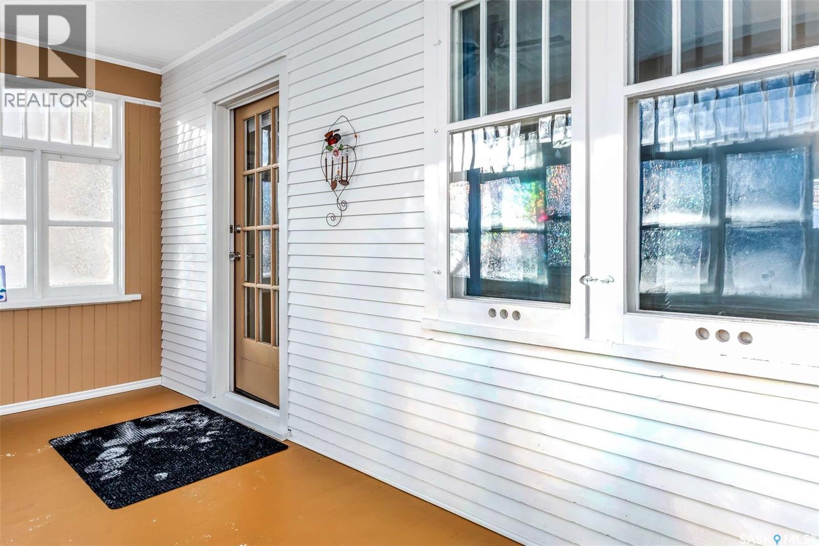 2244 Halifax Street, Regina, Saskatchewan  S4P 1V2 - Photo 3 - SK031317