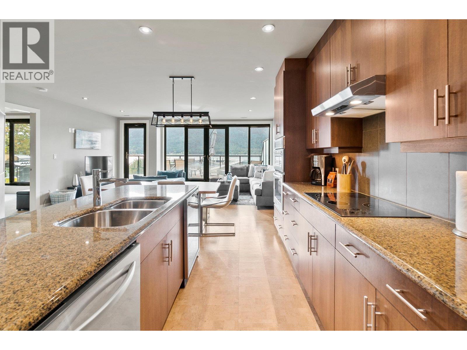 326 Mara Lake Lane Unit# 105, Sicamous, British Columbia  V0E 2V1 - Photo 3 - 10380431