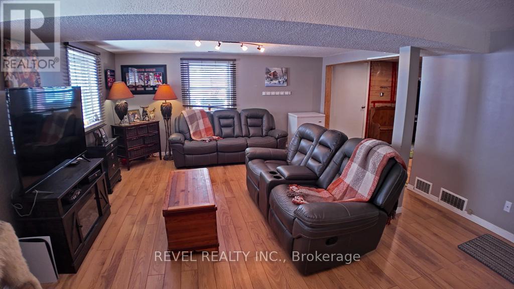 490 Marion Street, Iroquois Falls, Ontario  P0K 1G0 - Photo 35 - T12921542