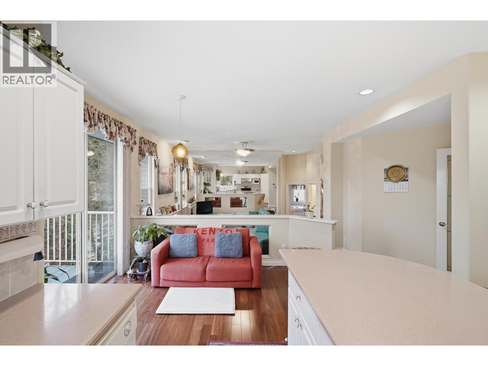 30 Linden Court, Port Moody, British Columbia  V3H 5C1 - Photo 5 - R3103336