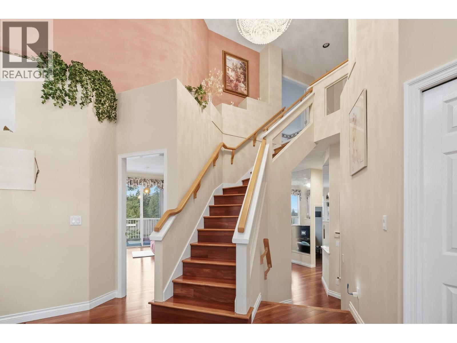 30 Linden Court, Port Moody, British Columbia  V3H 5C1 - Photo 10 - R3103336