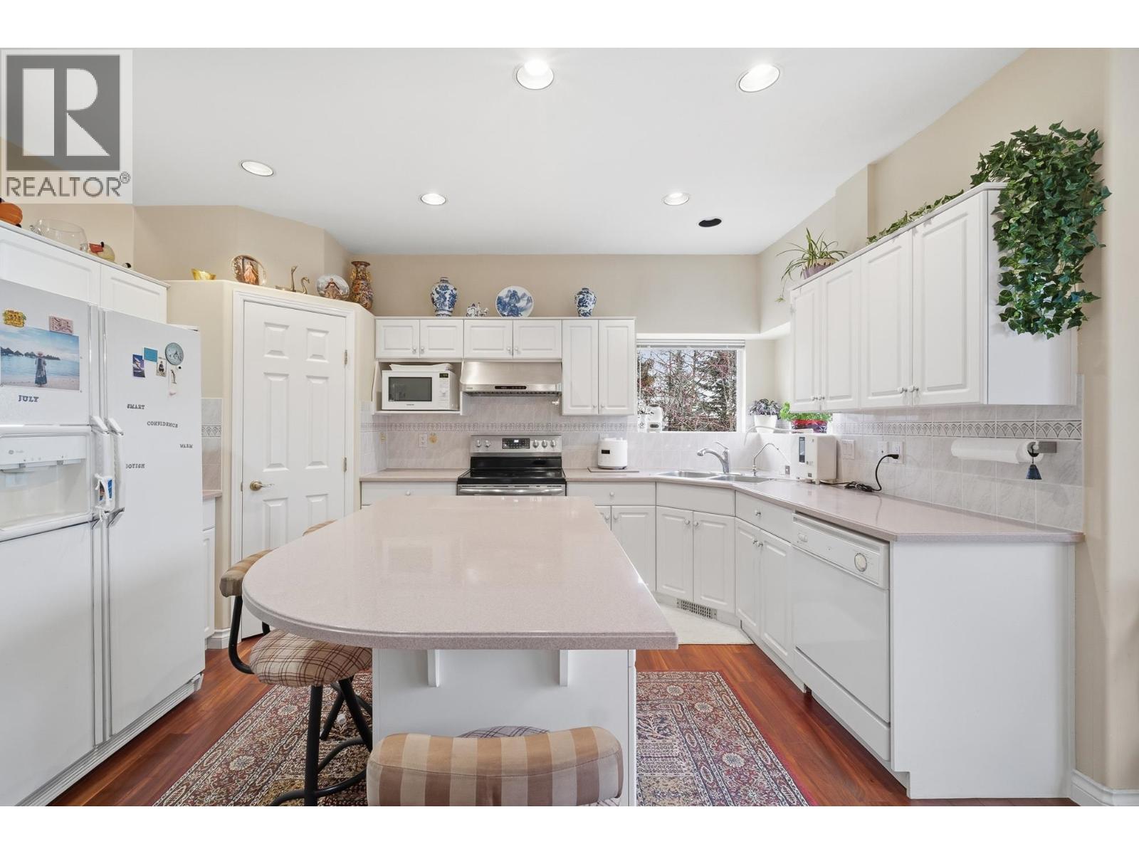 30 Linden Court, Port Moody, British Columbia  V3H 5C1 - Photo 11 - R3103336