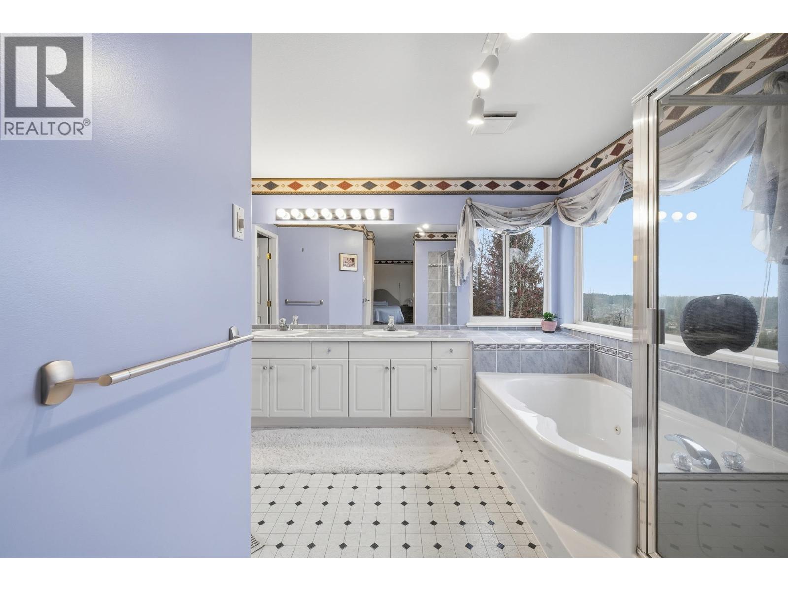 30 Linden Court, Port Moody, British Columbia  V3H 5C1 - Photo 23 - R3103336