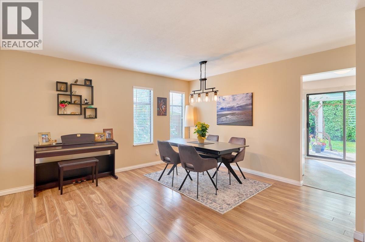 20398 Dale Drive, Maple Ridge, British Columbia  V2X 8V6 - Photo 8 - R3103729