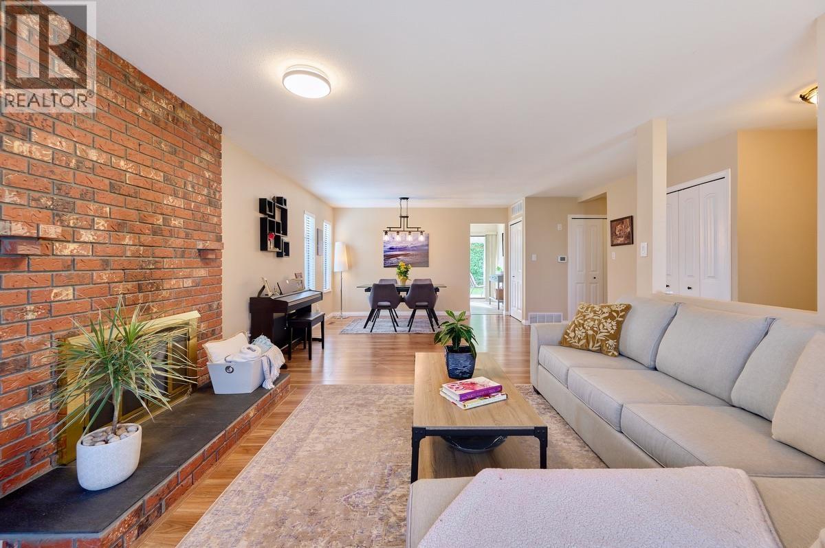 20398 Dale Drive, Maple Ridge, British Columbia  V2X 8V6 - Photo 6 - R3103729