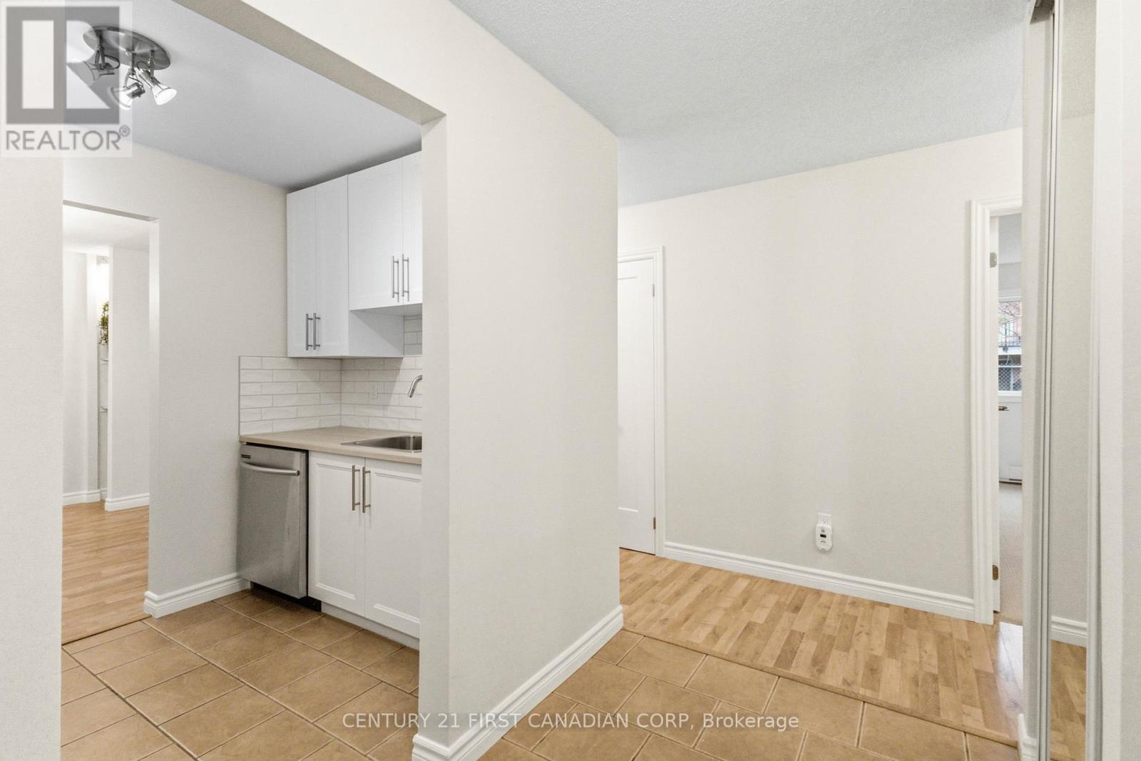 9 - 136 Conway Drive, London South, Ontario N6E 3N1 - Photo 13 - X12921726