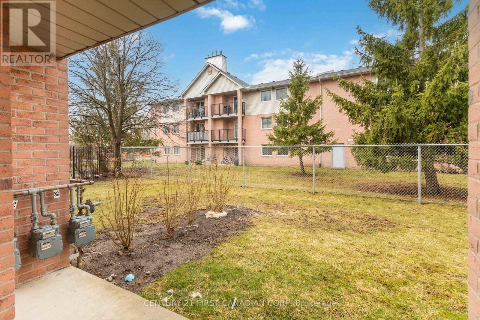 9 - 136 Conway Drive, London South, Ontario N6E 3N1 - Photo 38 - X12921726