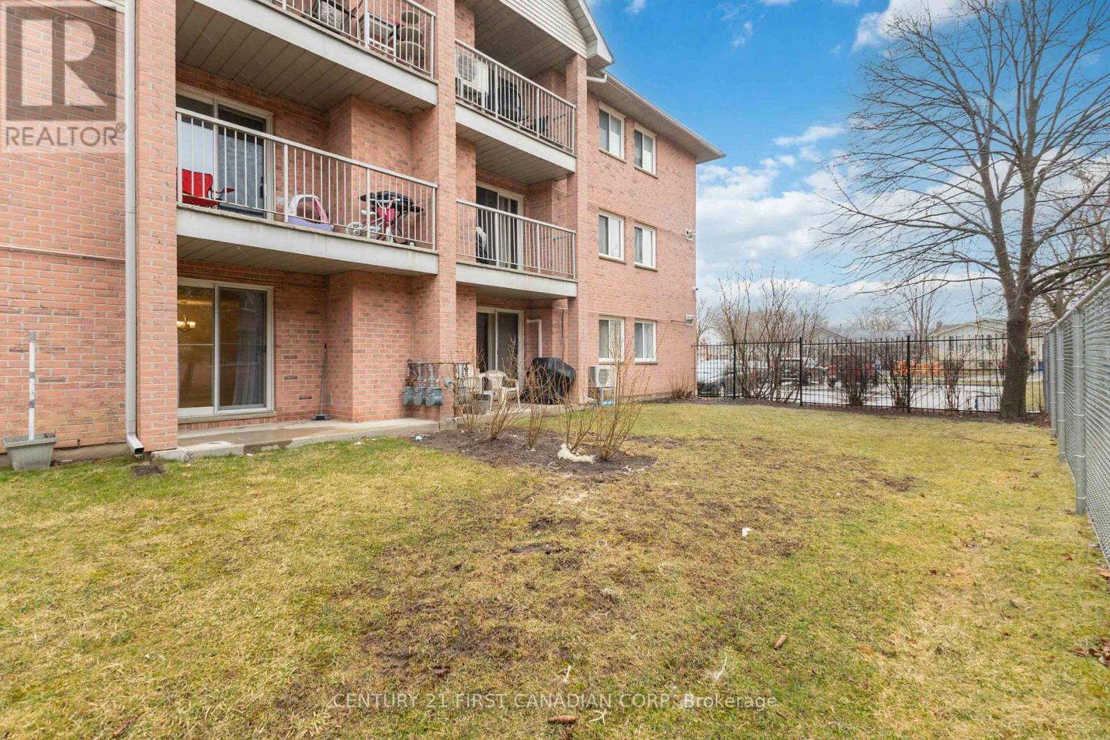 9 - 136 Conway Drive, London South, Ontario N6E 3N1 - Photo 41 - X12921726