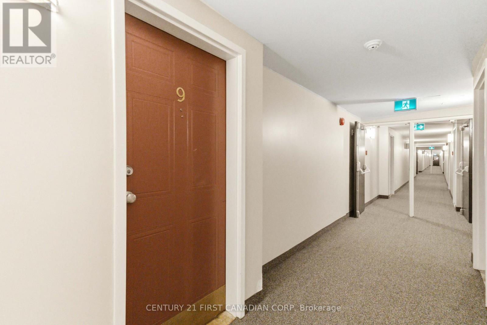 9 - 136 Conway Drive, London South, Ontario N6E 3N1 - Photo 6 - X12921726