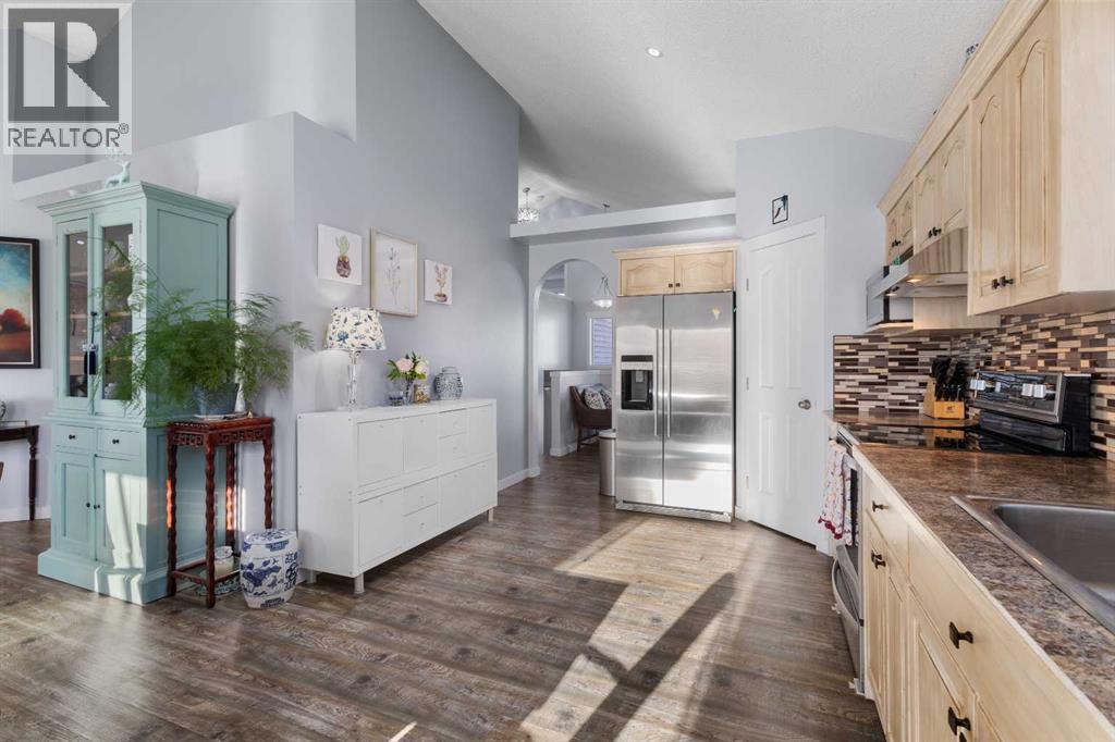 405 Highwood Village Place NW, High River, Alberta  T1V 1W1 - Photo 10 - A2280983