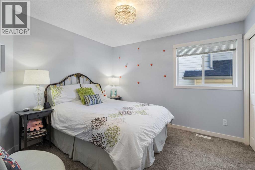 405 Highwood Village Place NW, High River, Alberta  T1V 1W1 - Photo 19 - A2280983