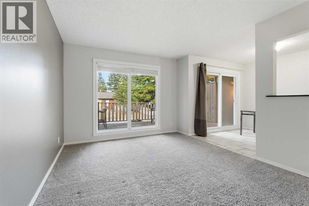 6137 Maddock Drive NE, Calgary, Alberta  T2A 3W3 - Photo 4 - A2294690