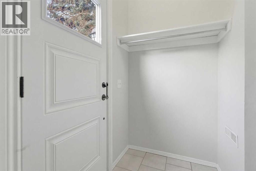 6137 Maddock Drive NE, Calgary, Alberta  T2A 3W3 - Photo 2 - A2294690