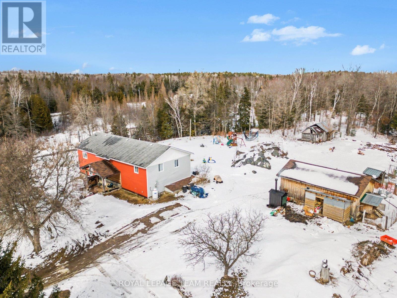 4237 BELL LINE ROAD, Frontenac, Ontario