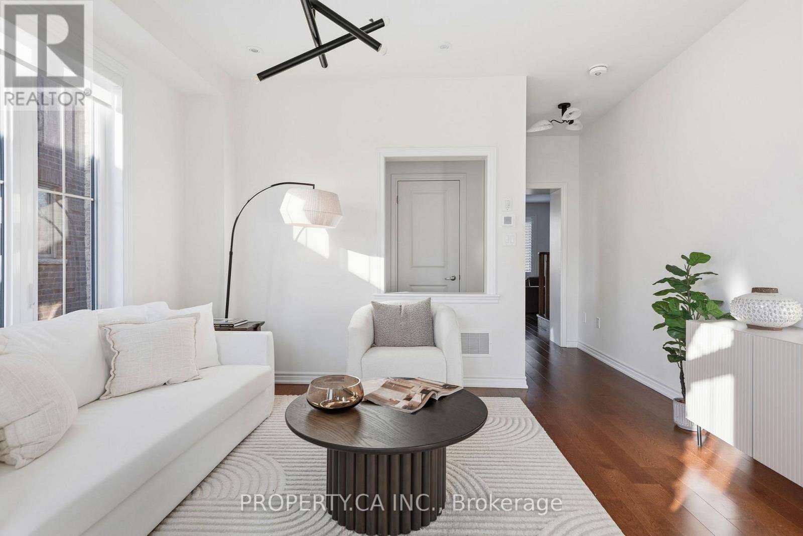 99 Auckland Drive, Whitby, Ontario  L1P 0J4 - Photo 5 - E12921670