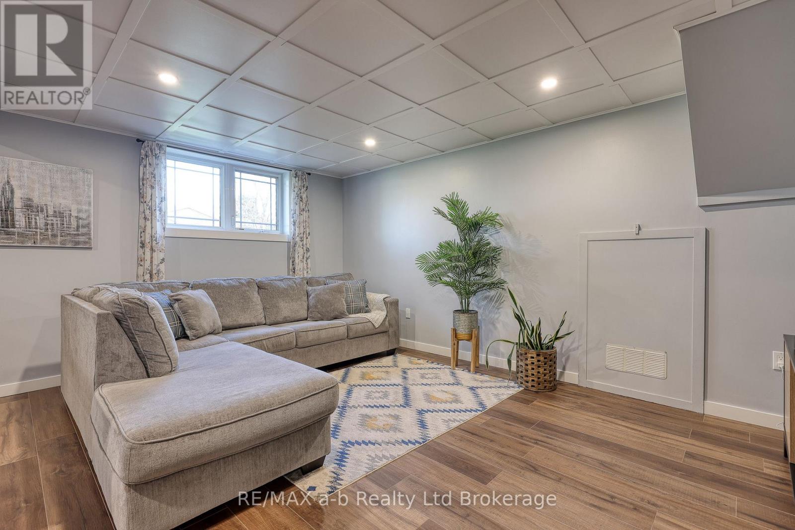 249 Arris Crescent, West Perth, Ontario  N0K 1N0 - Photo 25 - X12921734