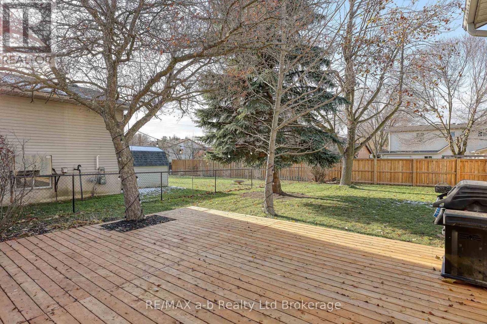 249 Arris Crescent, West Perth, Ontario  N0K 1N0 - Photo 35 - X12921734