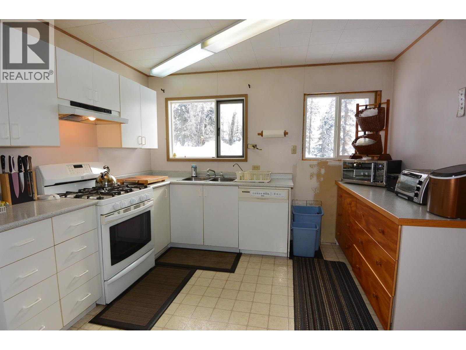 19 Tintina Road, Stewart, British Columbia  V0J 3S0 - Photo 14 - R3102713