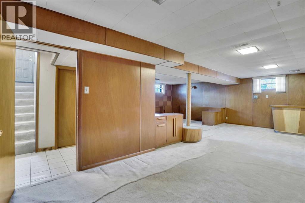 1956 Kelwood Drive SW, Calgary, Alberta  T3E 3Z3 - Photo 23 - A2275340